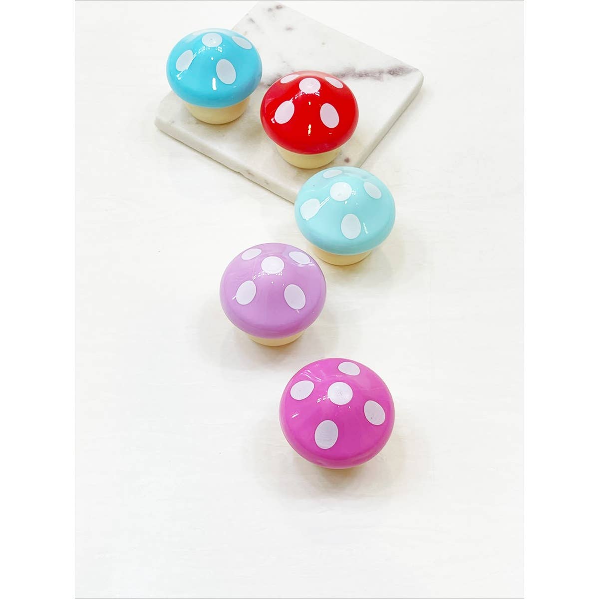 Cute Mushroom Lip Balm: MIX COLOR / ONE