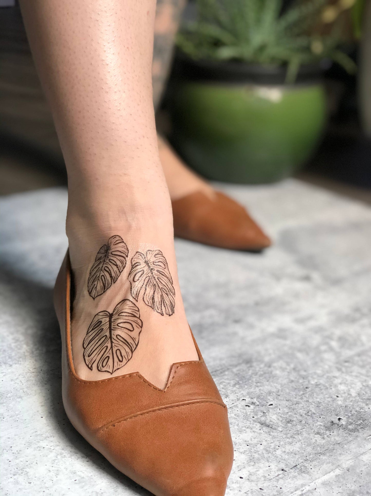 Monstera Leaves Temporary Tattoo: 1-Pack