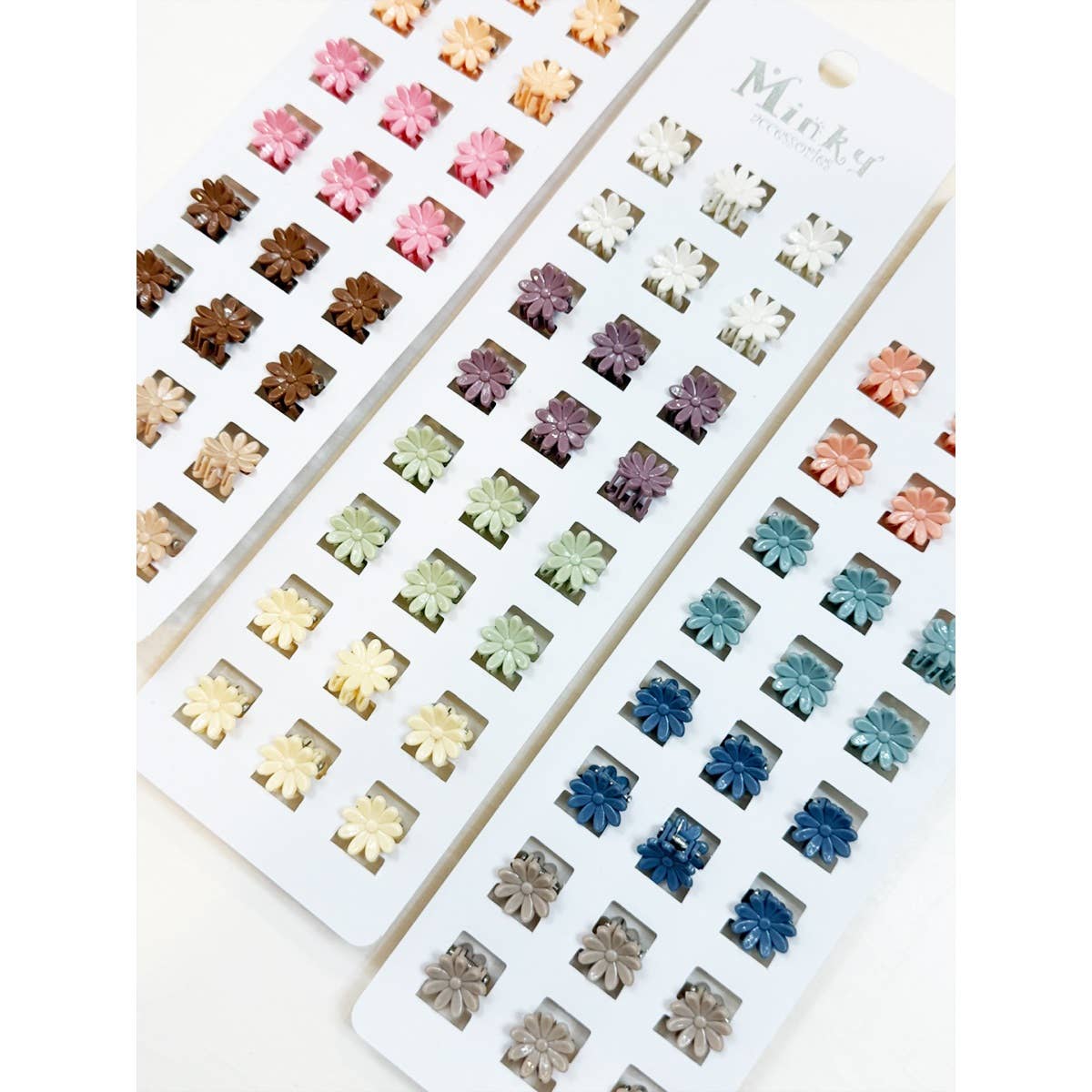 24 pcs Assorted Color Mini Daisy Hair Claw: MIX COLORS