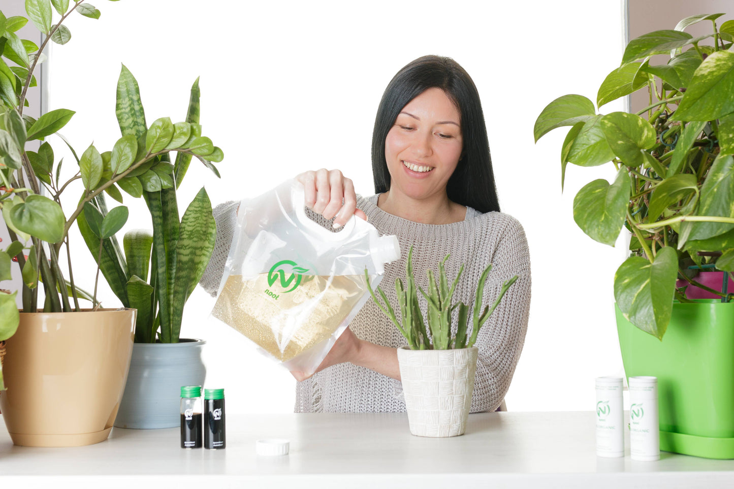 Noot 1/2 Gallon Foldable Collapsible Watering Can Jug