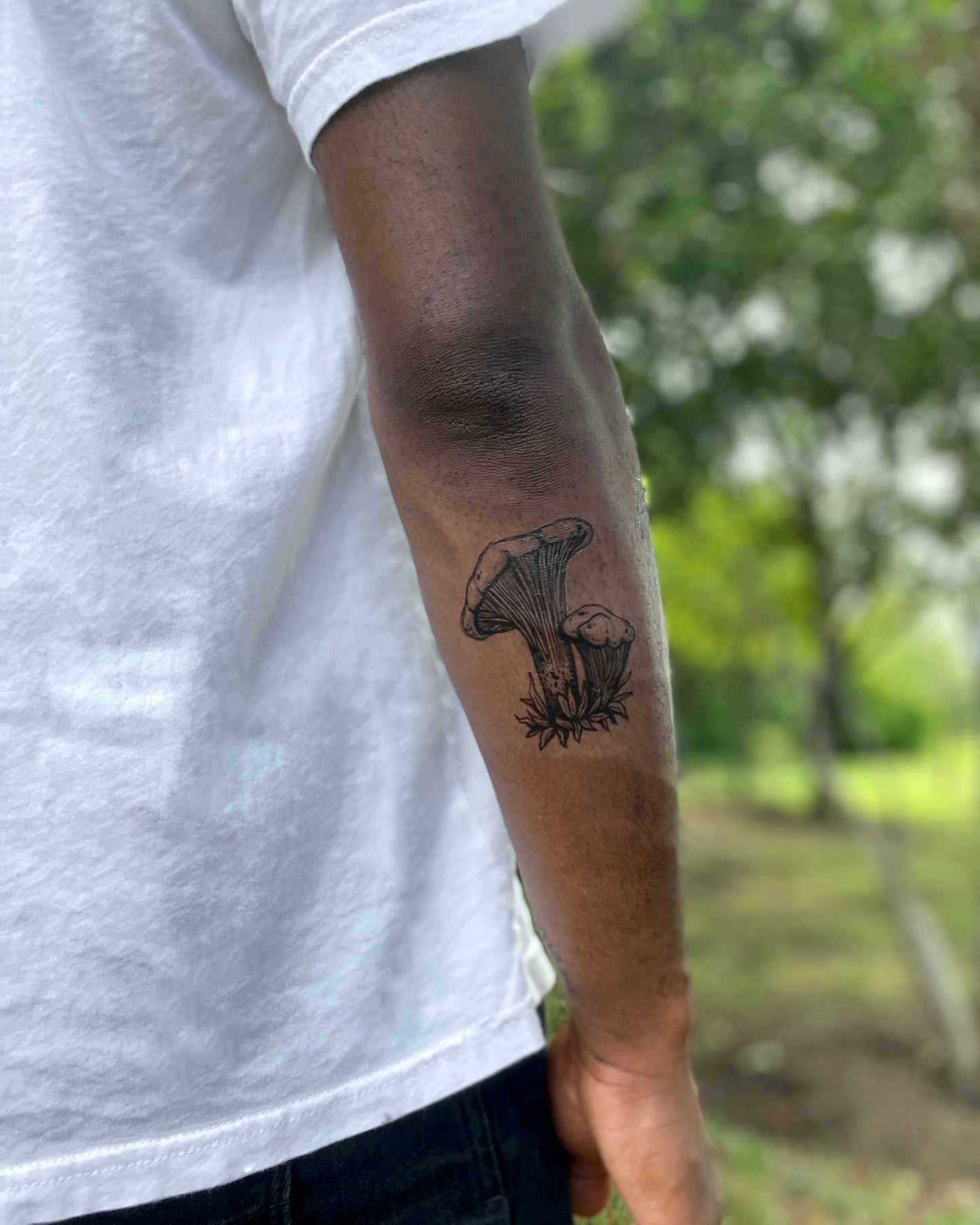Chanterelle Mushroom Temporary Tattoo: 1-Pack