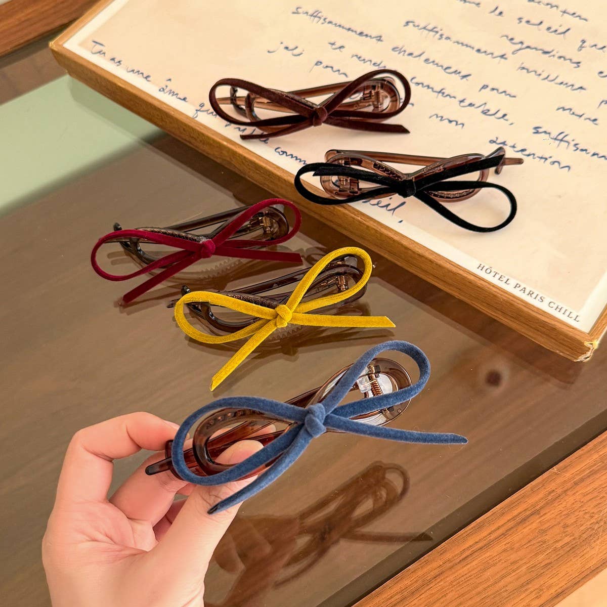 Velvet Bow Twist Clip Elegant Hair Claw_CWAHA08043