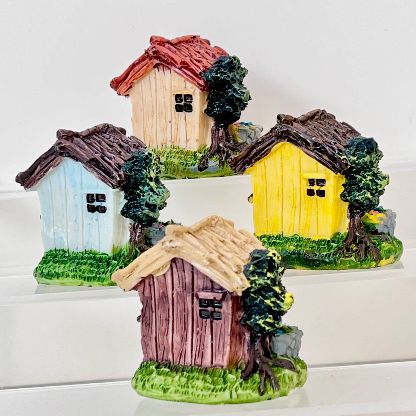 Shack Miniature House Figurines-4