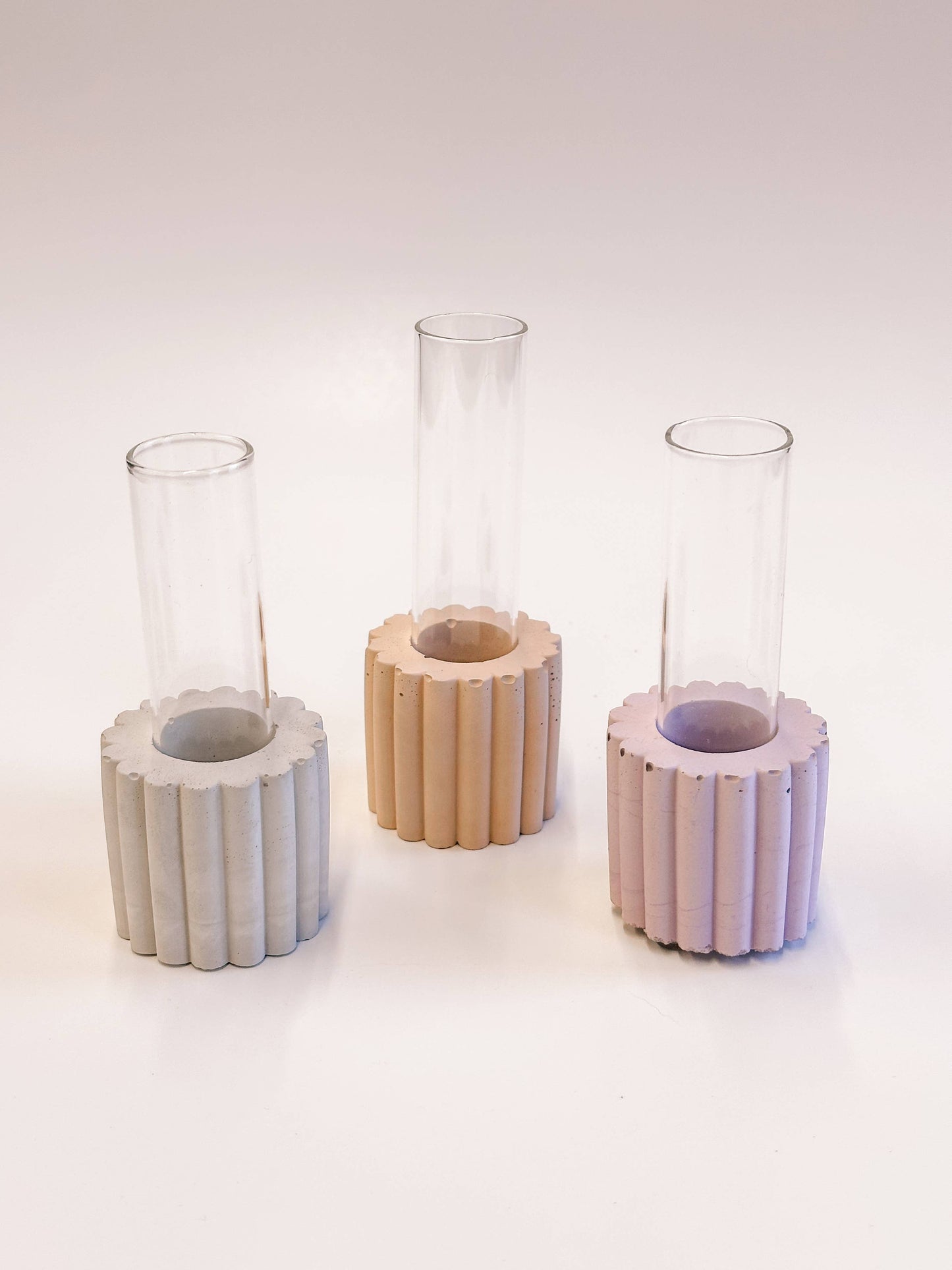 Scallop Concrete Propagation Vase Tube Station