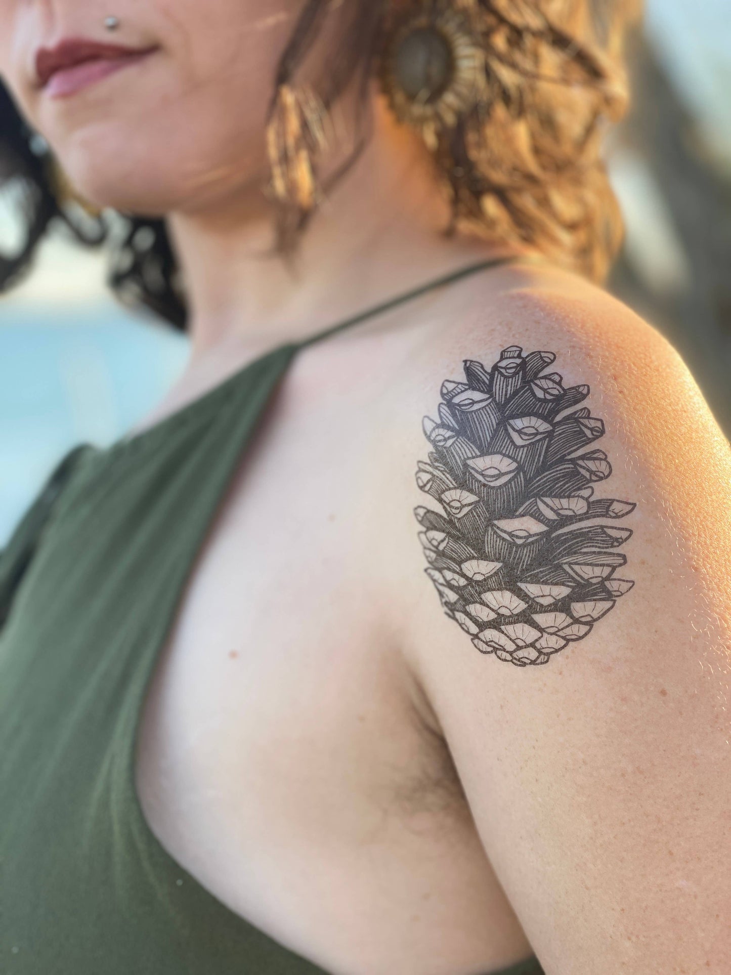 Pinecone Temporary Tattoo: 1-Pack