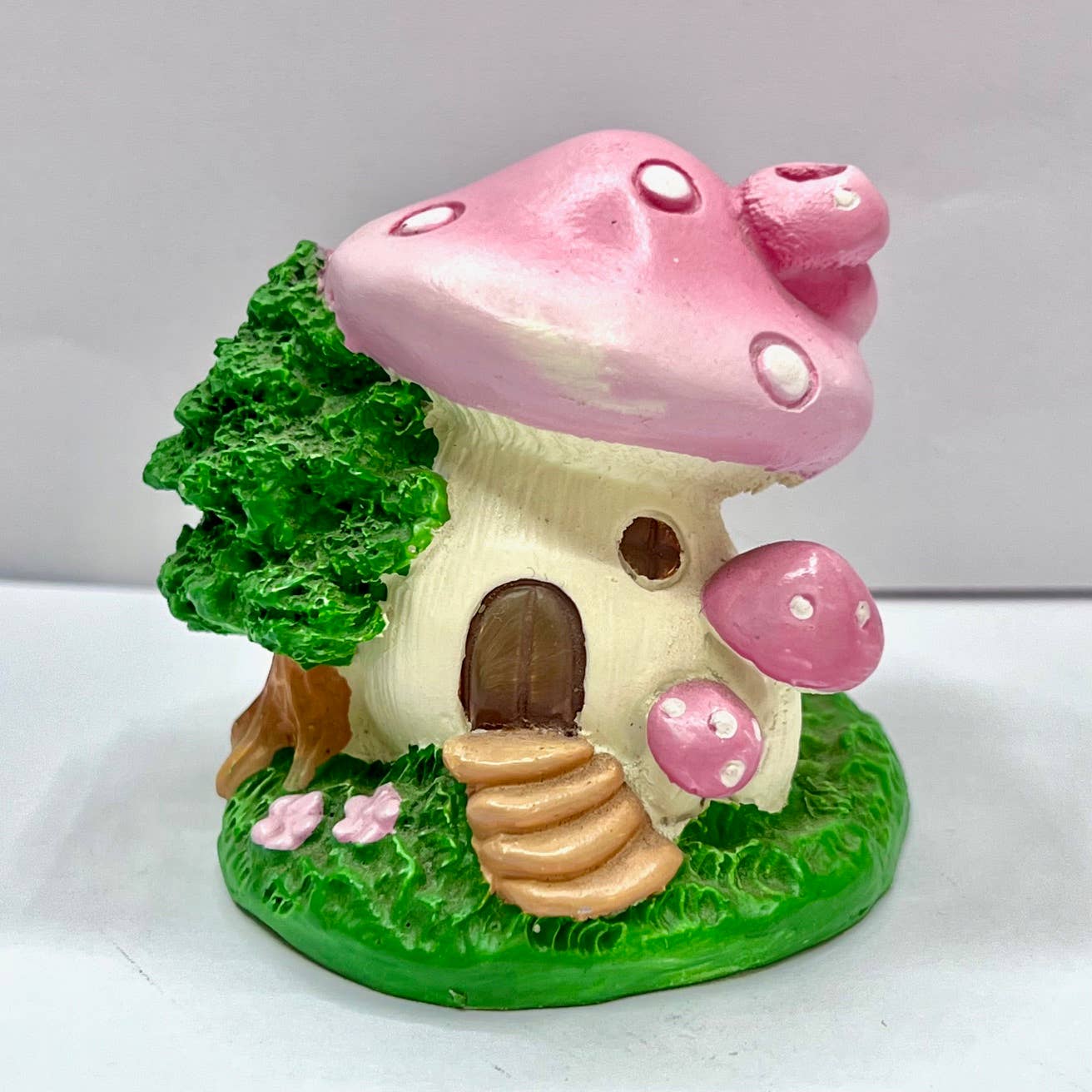 Mushroom Miniature House Figurines-4