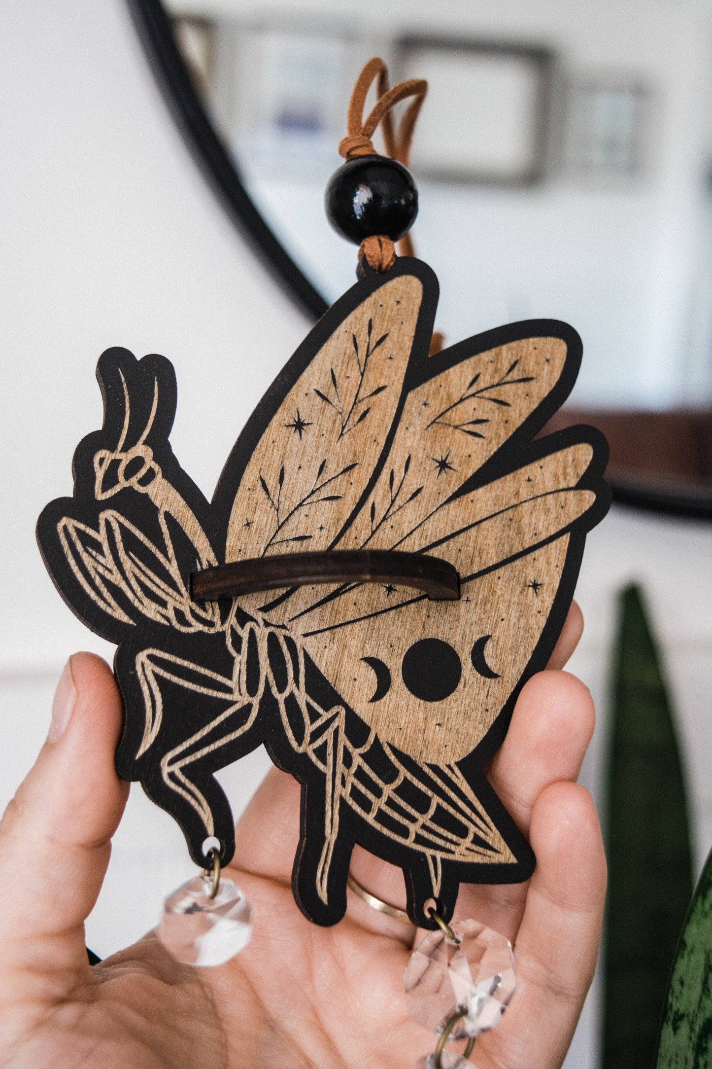 Praying Mantis Airplant Holder Hanging Mini Suncatcher : Without Airplant / Stained Black
