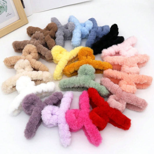 MULTICOLOR FAUX FUR HAIR CLAW CLIP TWIST
