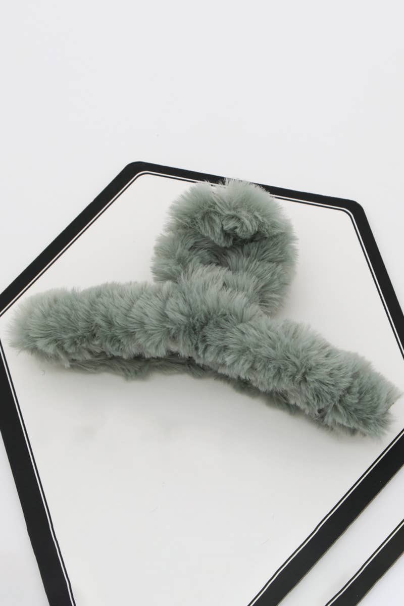 MULTICOLOR FAUX FUR HAIR CLAW CLIP TWIST