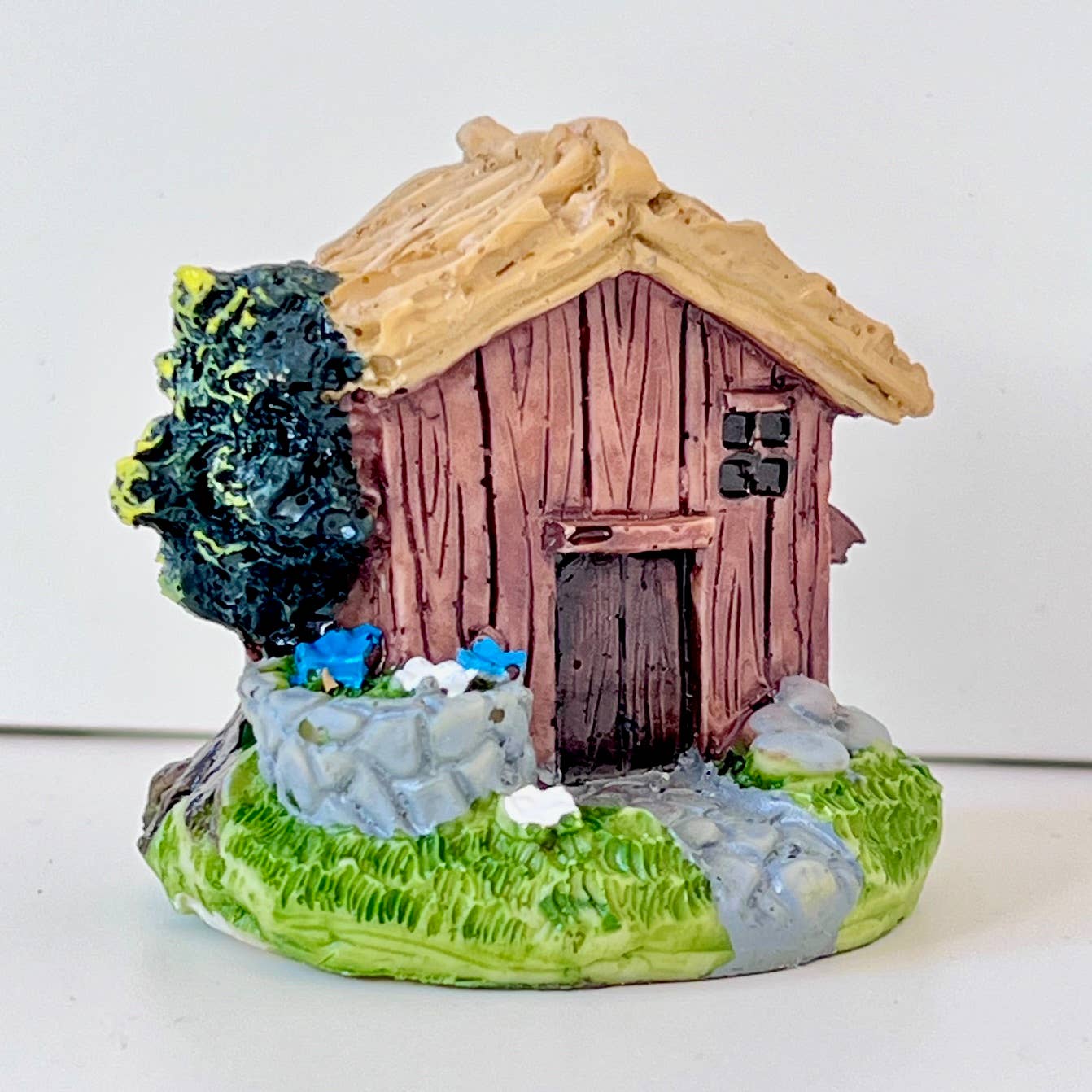 Shack Miniature House Figurines-4