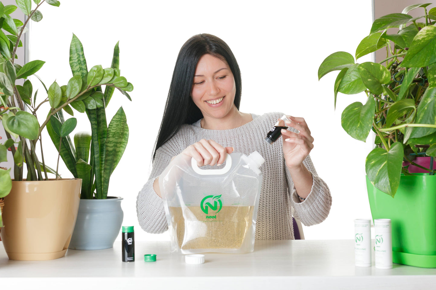 Noot 1/2 Gallon Foldable Collapsible Watering Can Jug