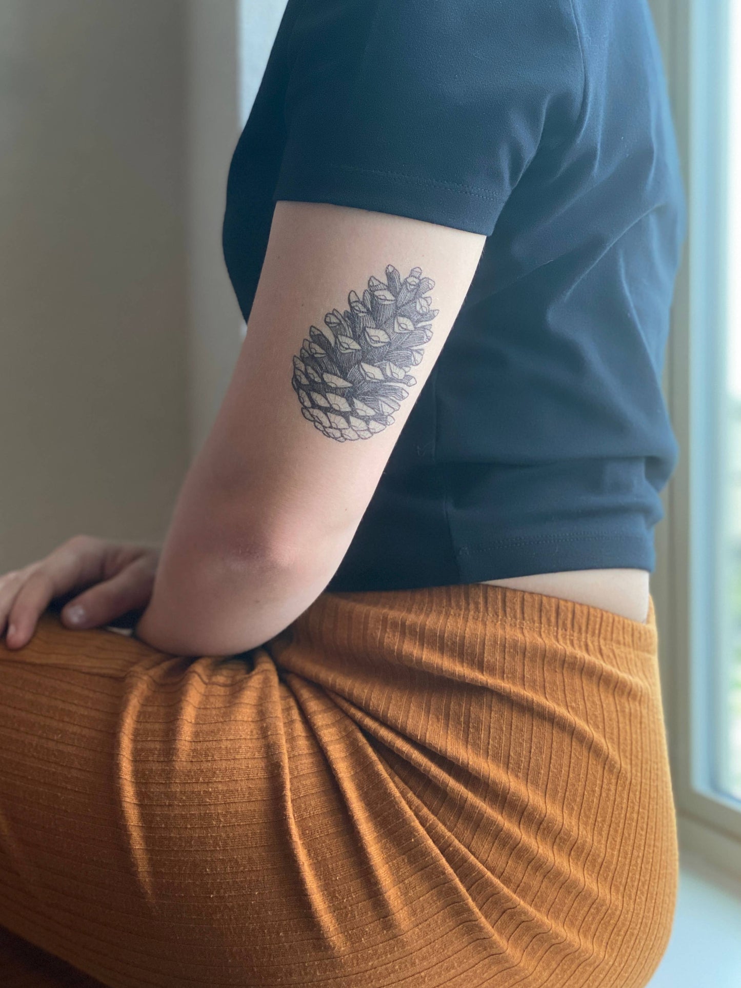 Pinecone Temporary Tattoo: 1-Pack
