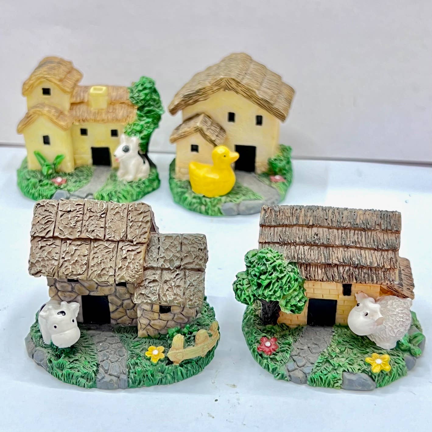 Farm Miniatures House Figurines-4
