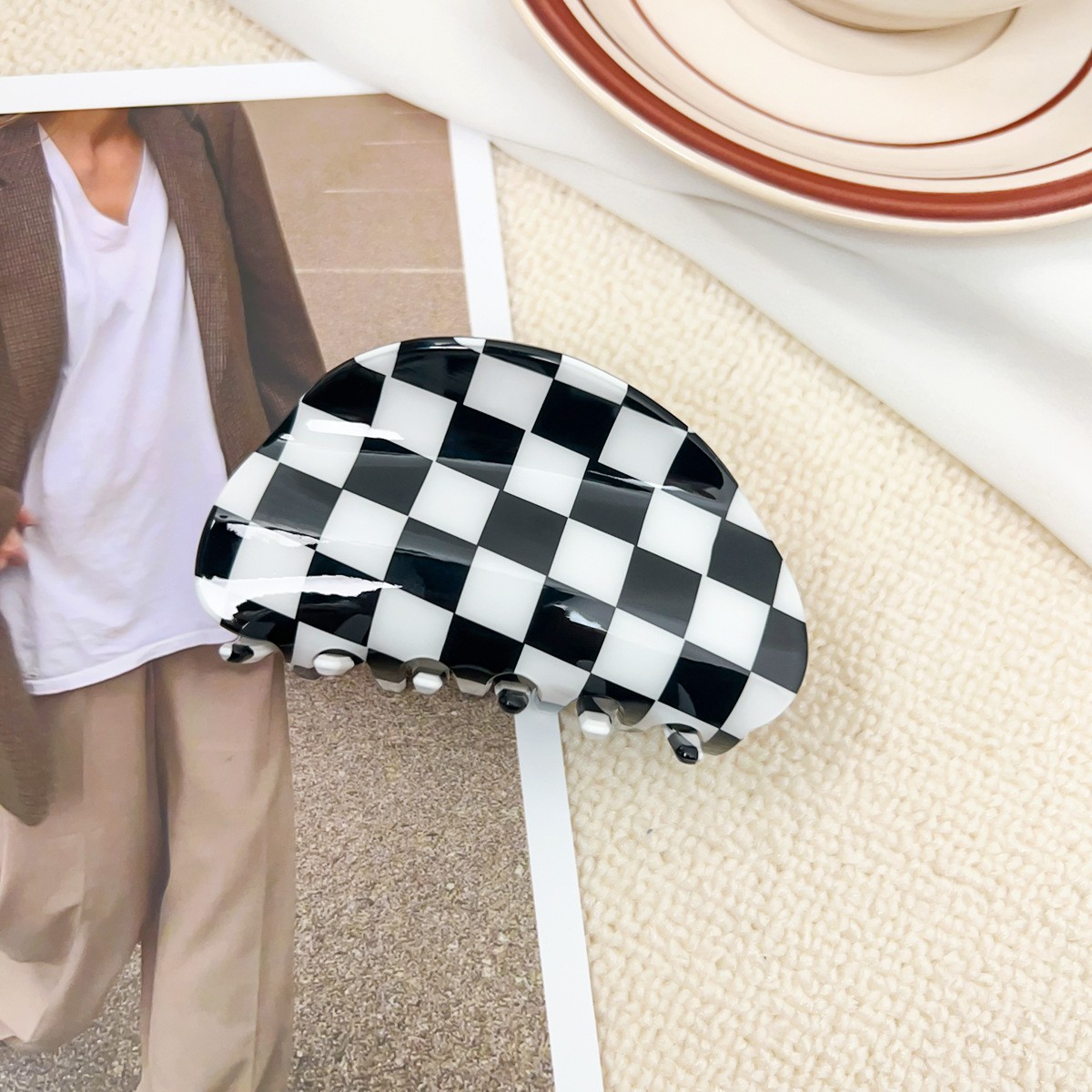 Checkerboard Hair Claw – Candy Color Acetate Look_CWMM10084