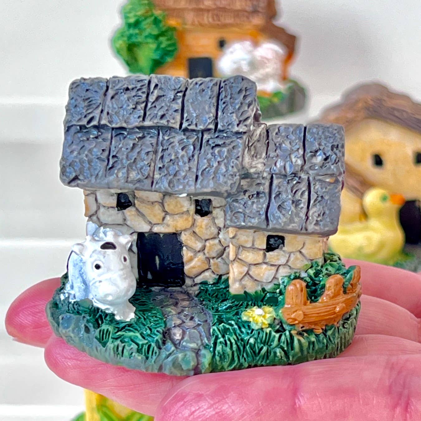 Farm Miniatures House Figurines-4