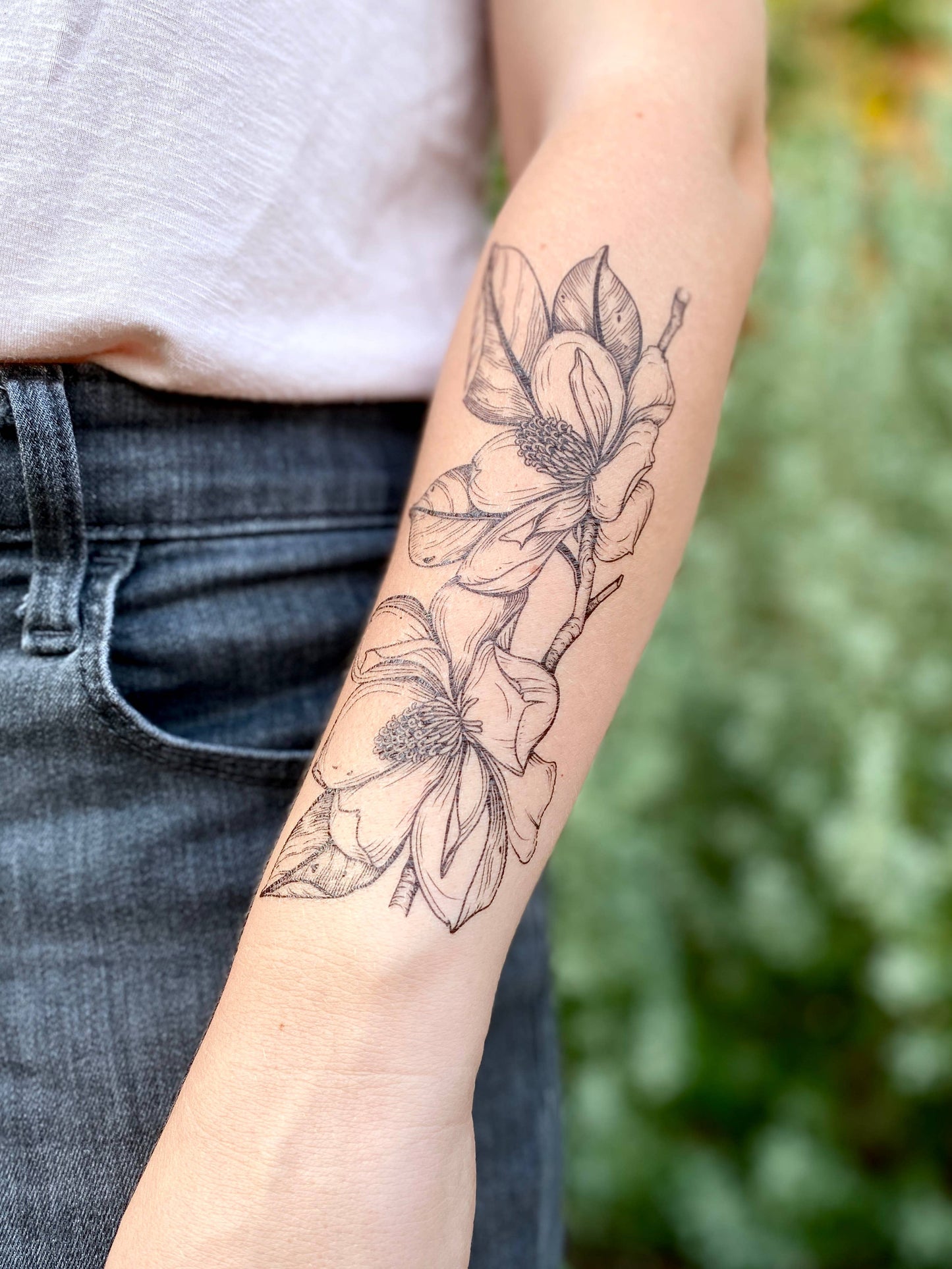 Magnolia Flower Temporary Tattoo: 1-Pack